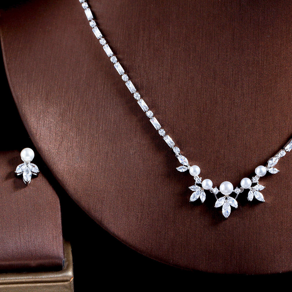 Simple and elegant set