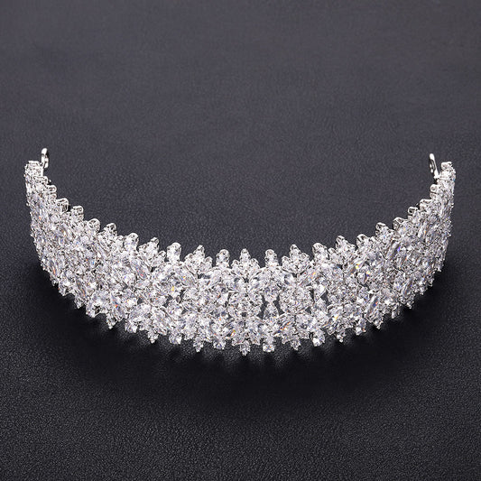 Sparkly diamonds hairpiece