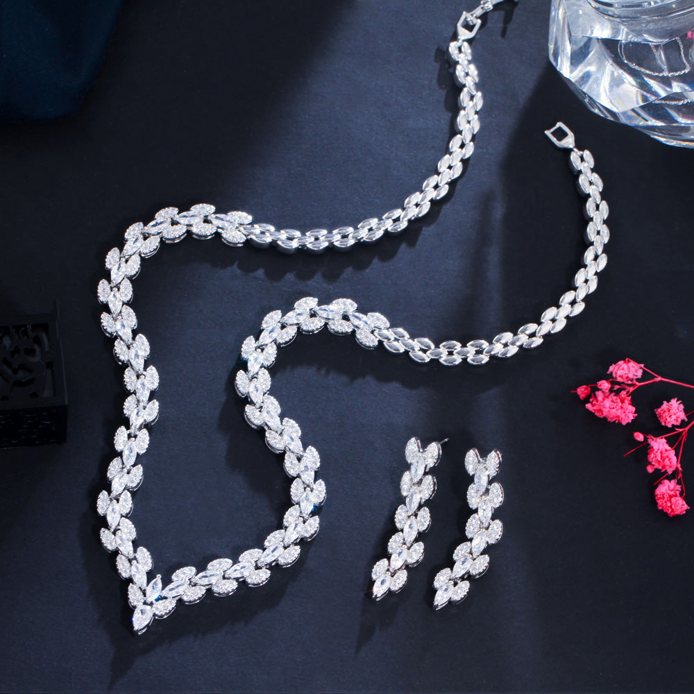 Elegant Marquise set