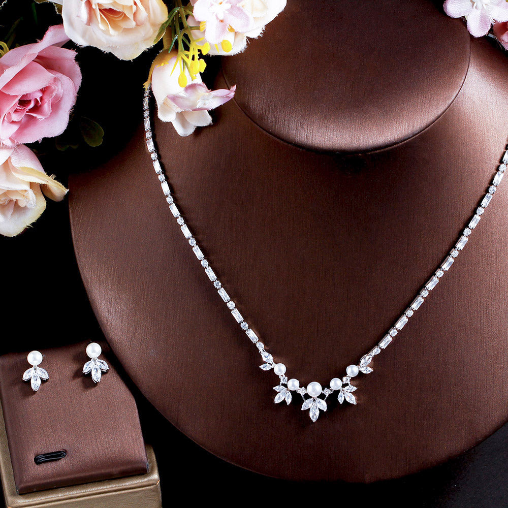 Simple and elegant set