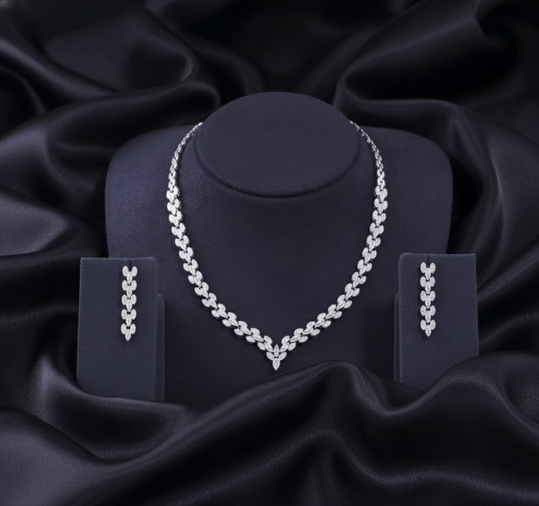 Elegant Marquise set