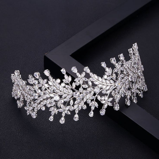 Geometric shiny hairpiece