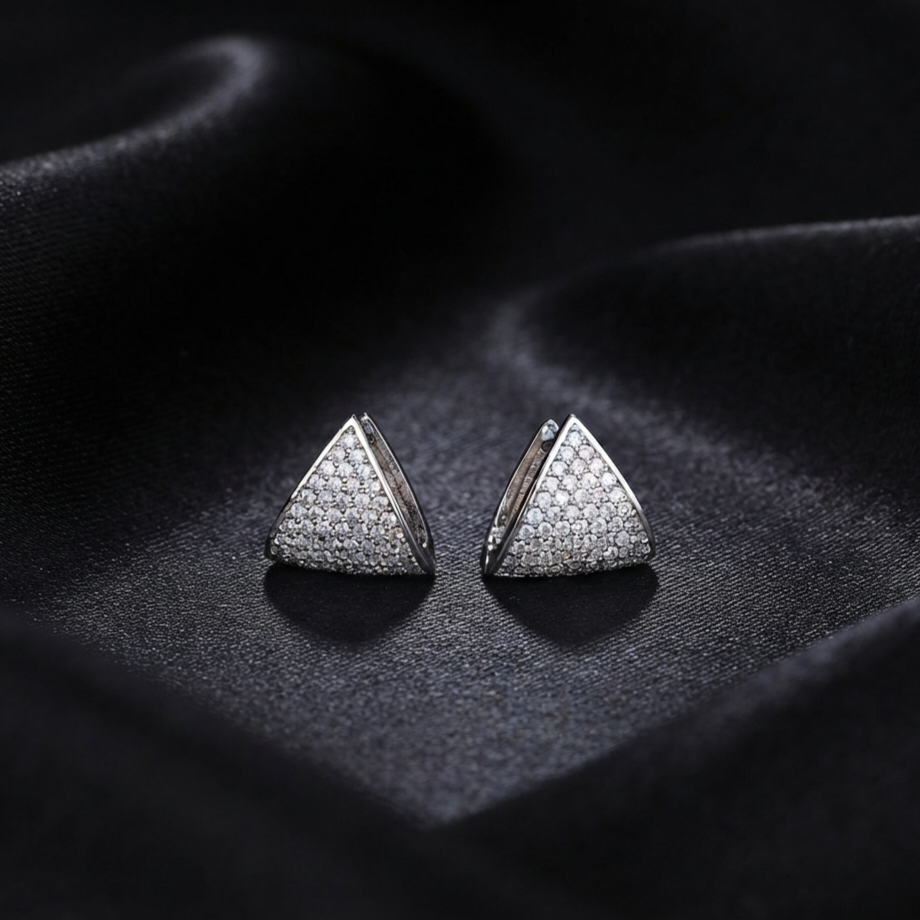 Brilliant triangle clip on earrings