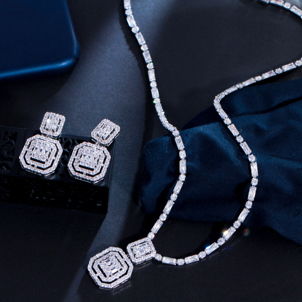 Shiny squared set