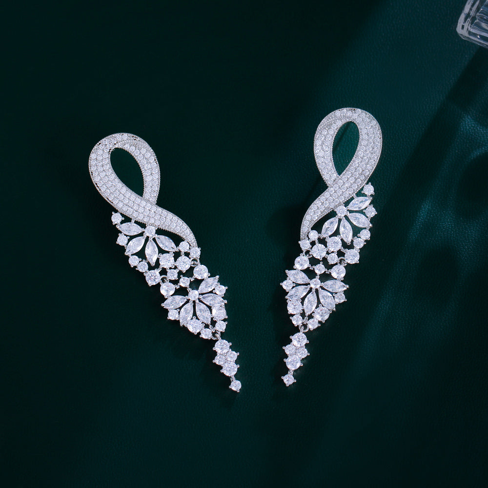 Chunky shiny infinity earrings