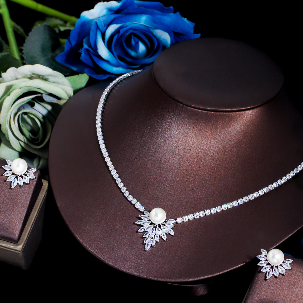 Pearls with stones set
