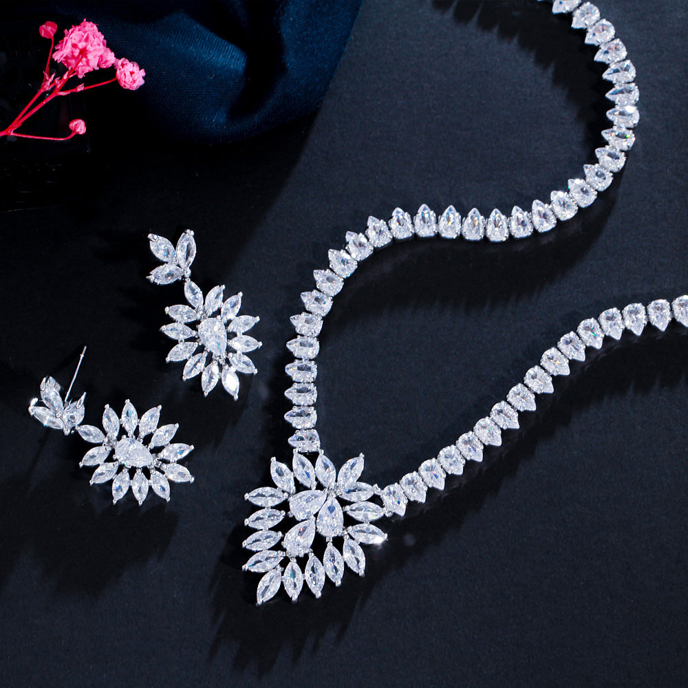 Elegance shiny leaf set