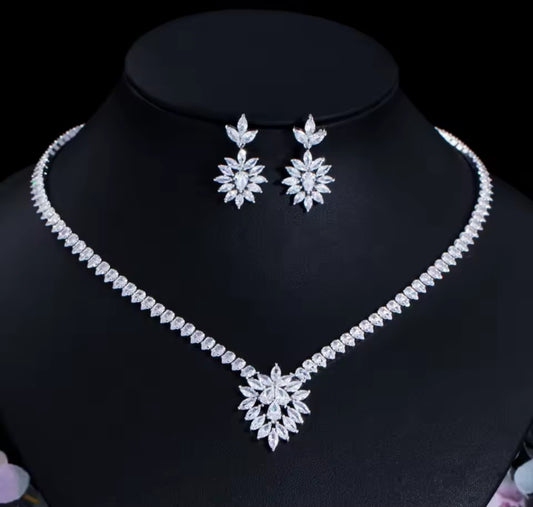 Elegance shiny leaf set