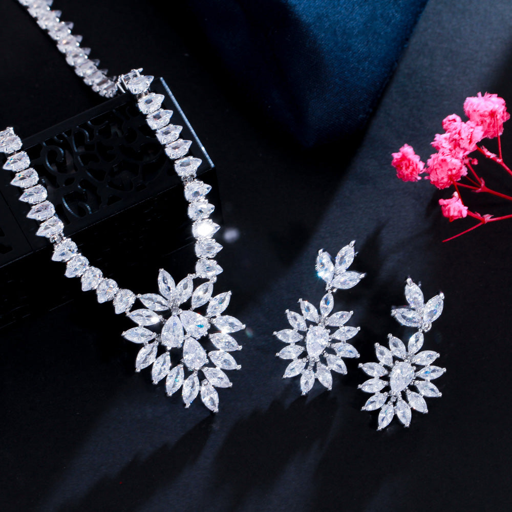 Elegance shiny leaf set