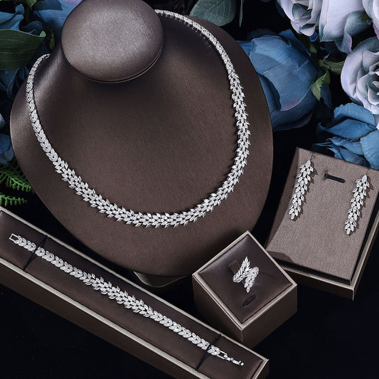 Full set leaf marquise design