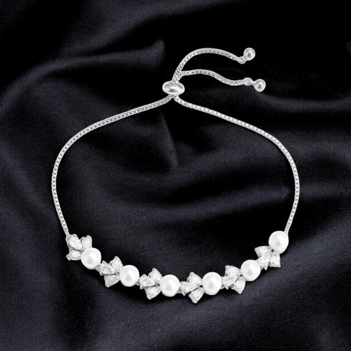 Pearls with diamonds bracelet