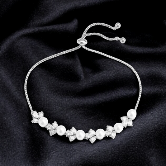Pearls with diamonds bracelet
