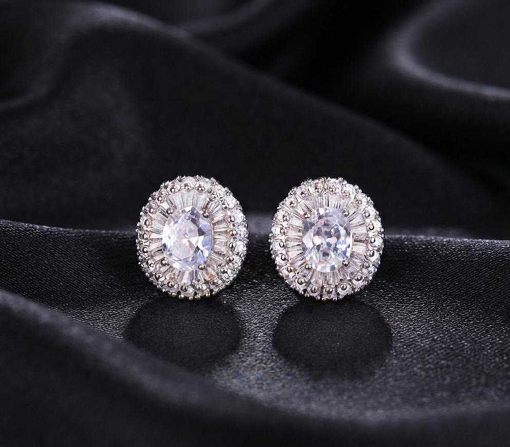 Oval sparkly earrings