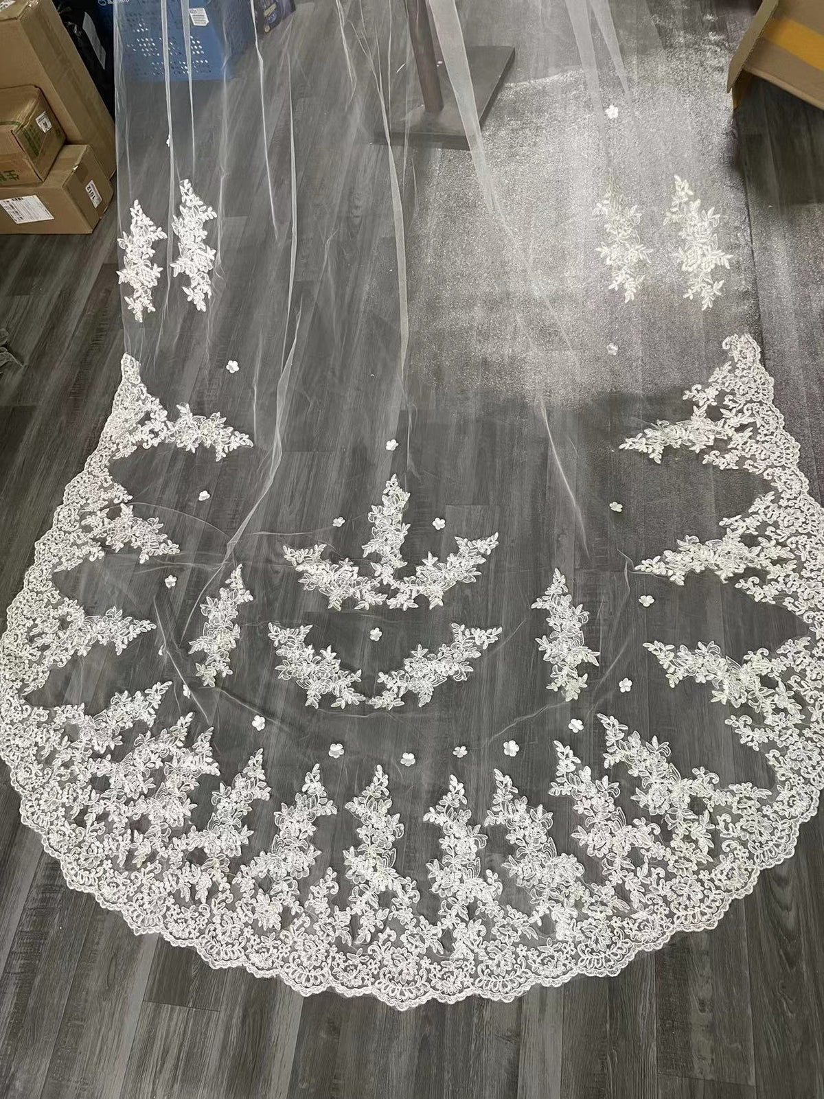 3.5 meters lace cathedral veil 1.5 wide