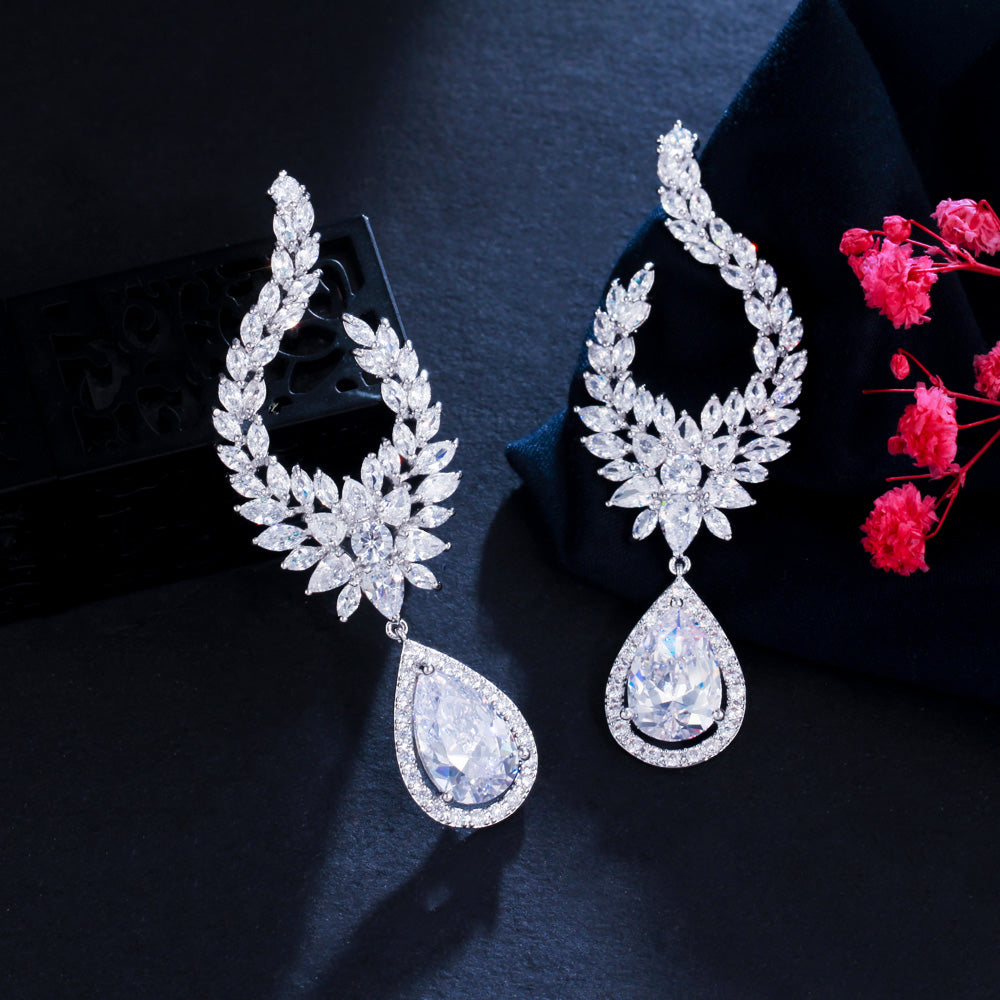 Shiny and elegant earrings